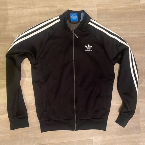 Authentic adidas classic Originals Men’s Superstar Track Jacket in a size small - Picture 1 of 5